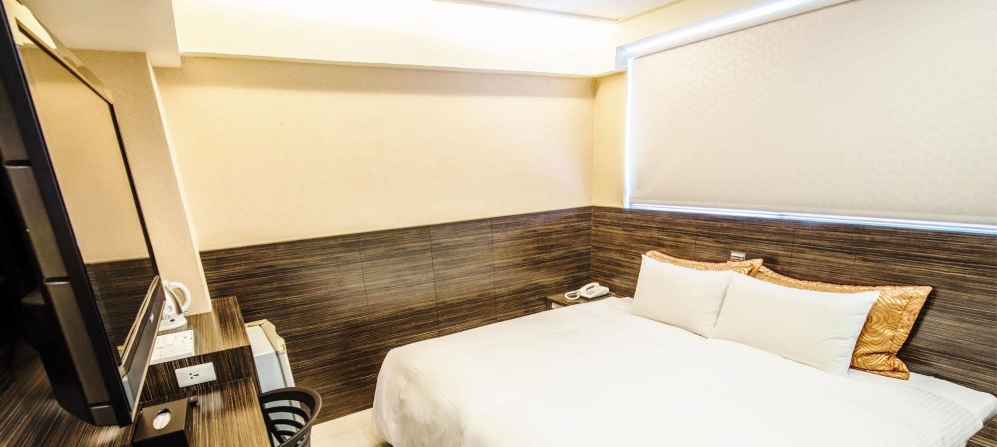 Wecan Hotel Kaohsiung Exterior foto